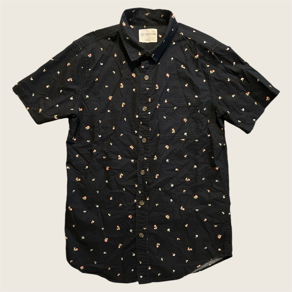 on the byas - Pocketed Floral Print Short Sleeve Button Down